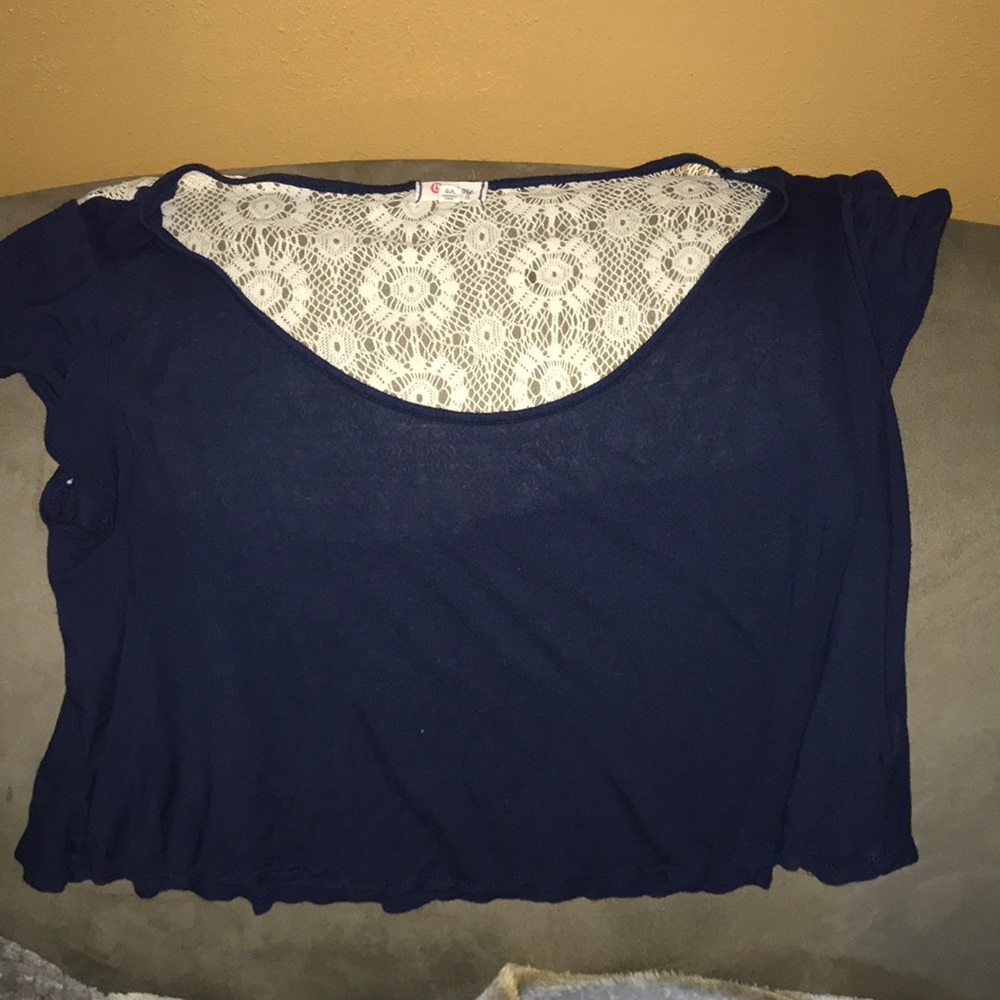 Crop top